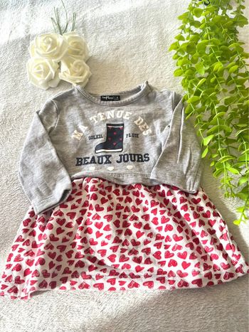 Très belle robe à longue manche bébé fille