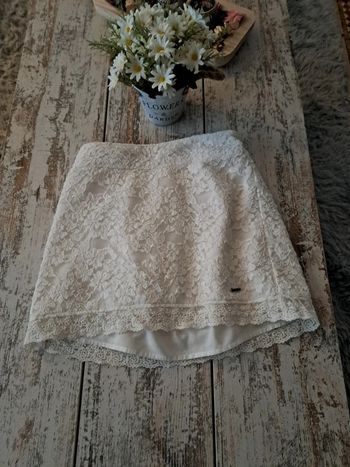 Jupe courte dentelle hollister