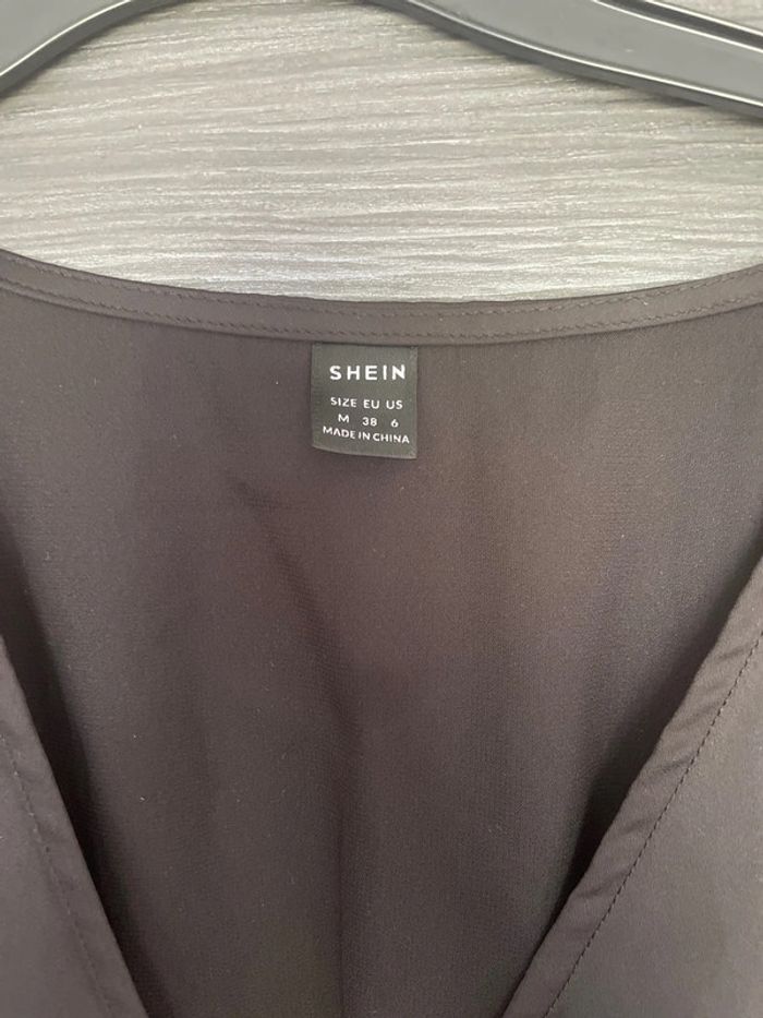 Longue robe noire satiné - photo numéro 3