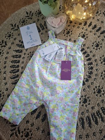 Salopette 1 mois jacadi neuve