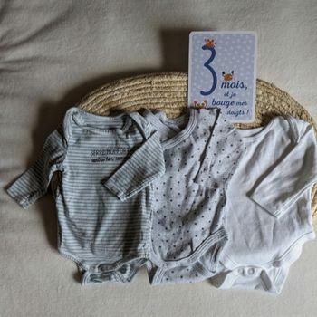 3 bodys manches longues 3 mois