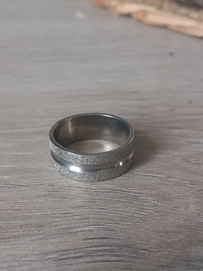 Bague en acier inoxydable taille 17 - photo numéro 4