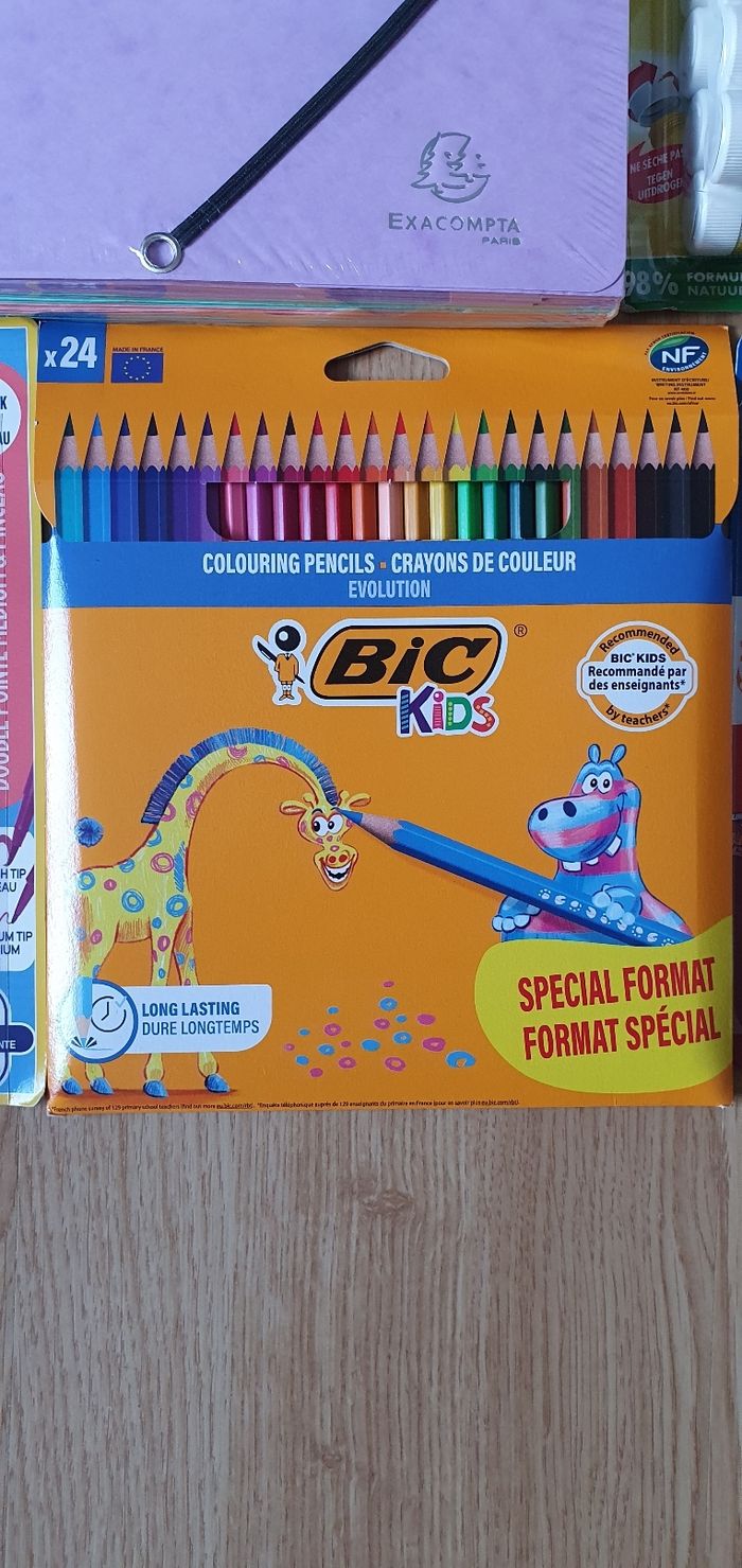 Gros lot de fournitures scolaires de marque NEUF - photo numéro 2