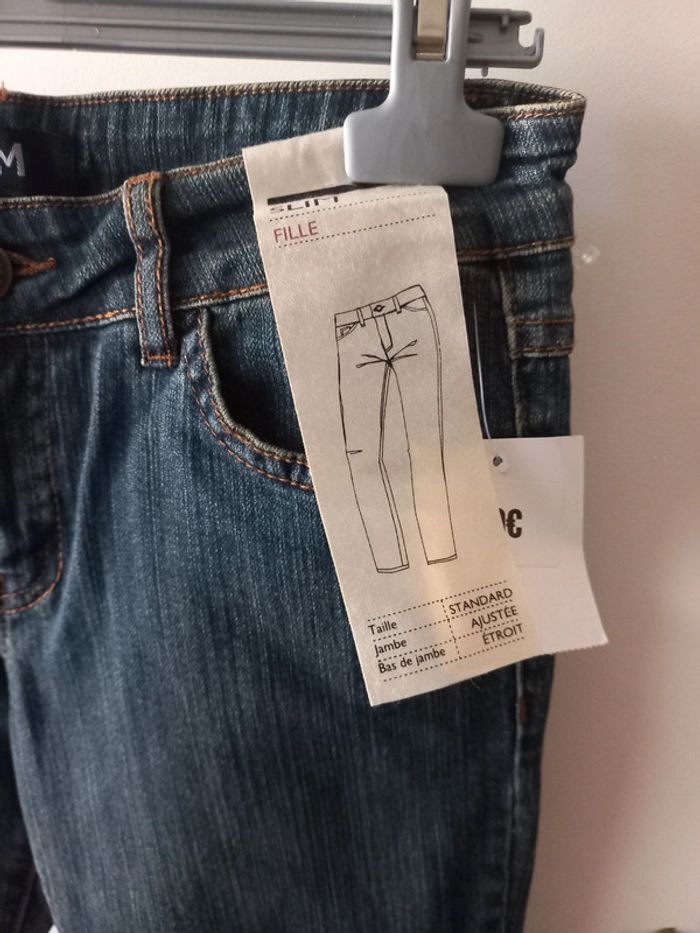 Jean slim neuf - photo numéro 3
