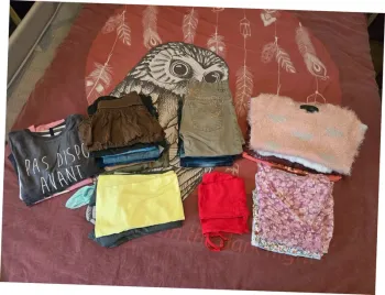 Lot vêtements 7/8 ans fille