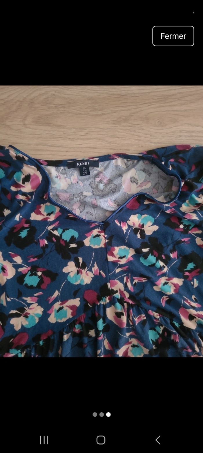 Robe fleurie neuve - photo numéro 3