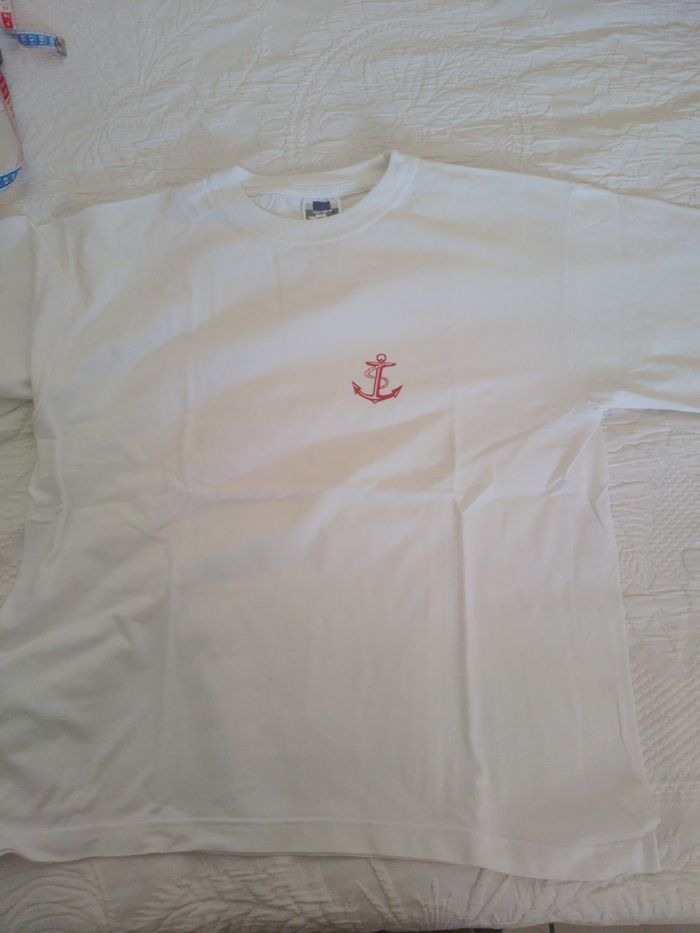 tee shirt blanc