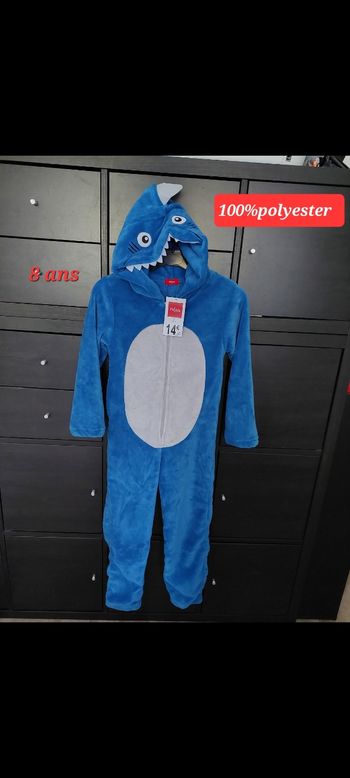 Combi pyjama bleu et blanc garçon 8ans