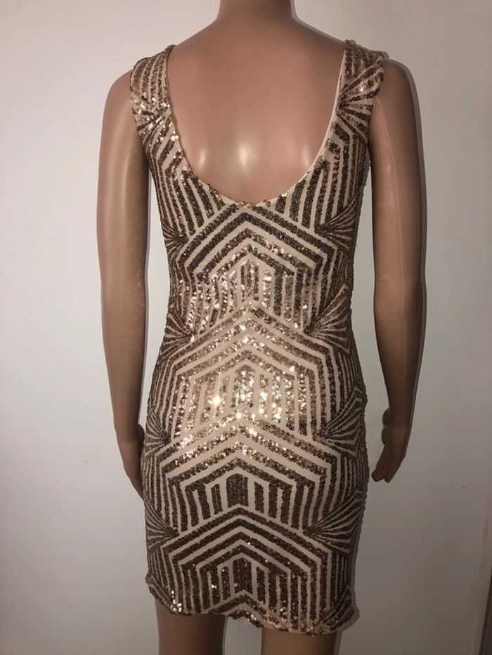 🌼Robe à sequins élégante🌼 - photo numéro 3