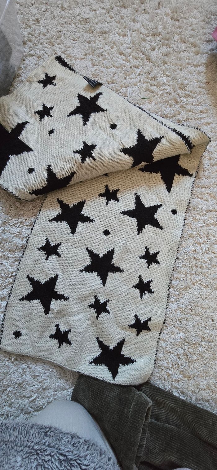 Écharpe etoiles - photo numéro 2