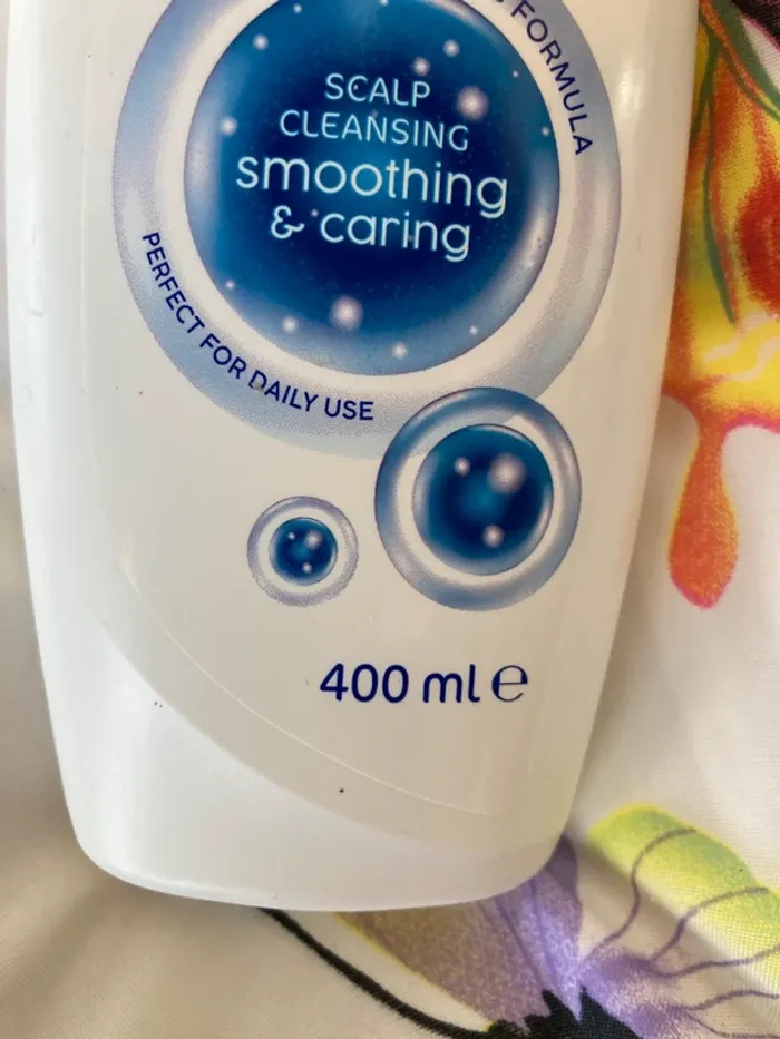 Shampoing antipelliculaire soignant et doux gros flacon - photo numéro 3