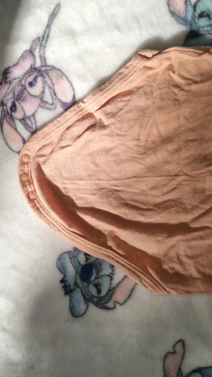 Body été 1 mois en très bon état - photo numéro 8