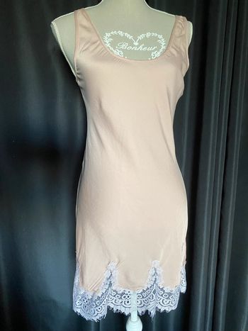 Fond de robe rose Etam