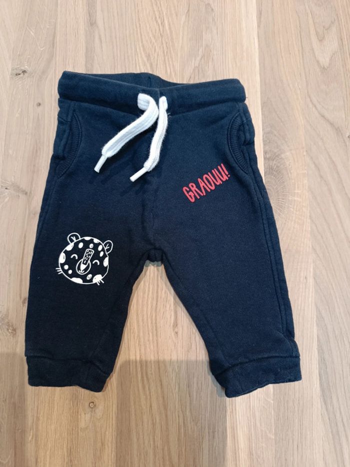 Pantalon style sarouel 🐆 Kiabi 3 mois