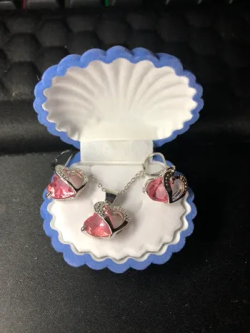 Parure bijoux cœur + boîte à bijoux coquillage 