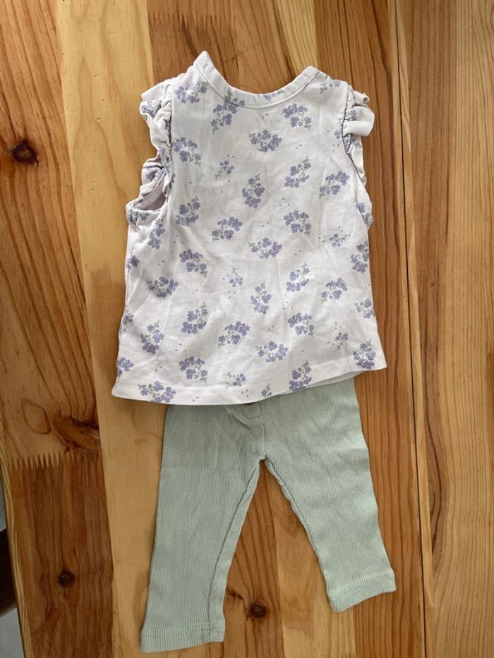 Ensemble tee shirt et legging