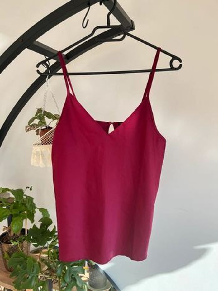 Haut Rouge gorge 🍒 t38 - photo numéro 2