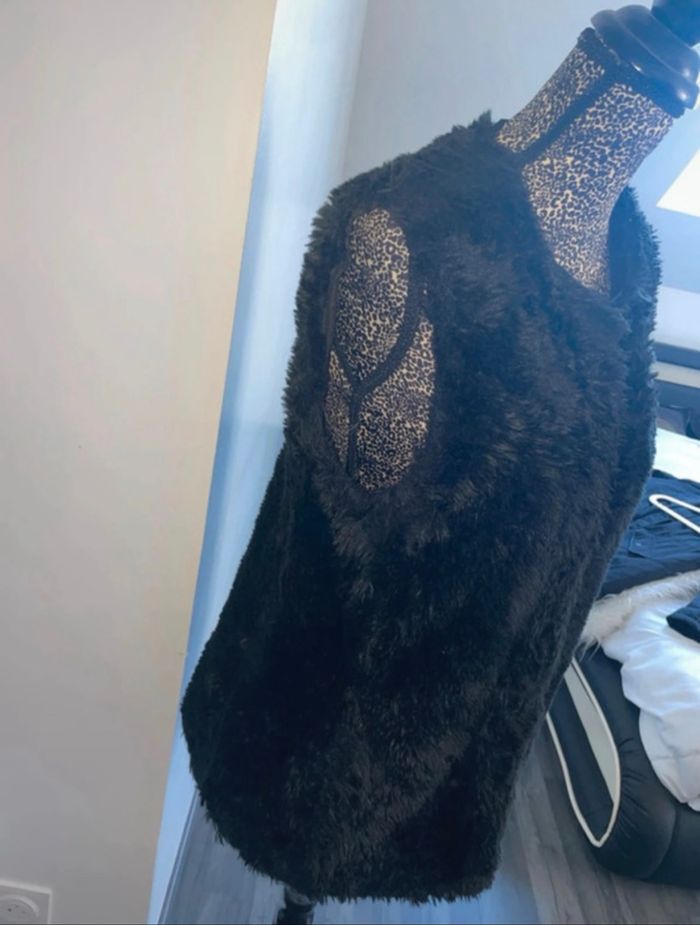 Veste sans manches à fourrure 🌸 - photo numéro 3