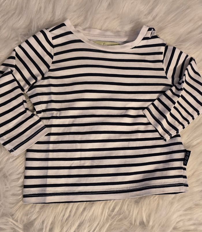 (Neufs non portés) 😍🥰💙 sweat zippé molleton et teeshirt ml 9 mois garçon 💙🥰😍 - photo numéro 5