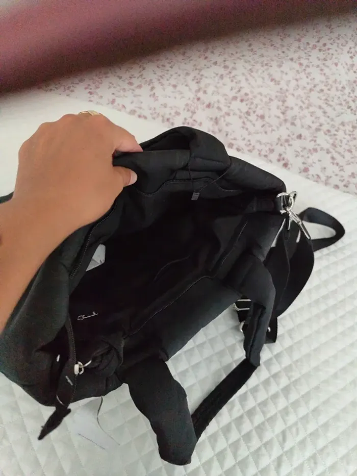 Grand sac matelassé noir Stradivarius anses et bandoulière neuf - photo numéro 5