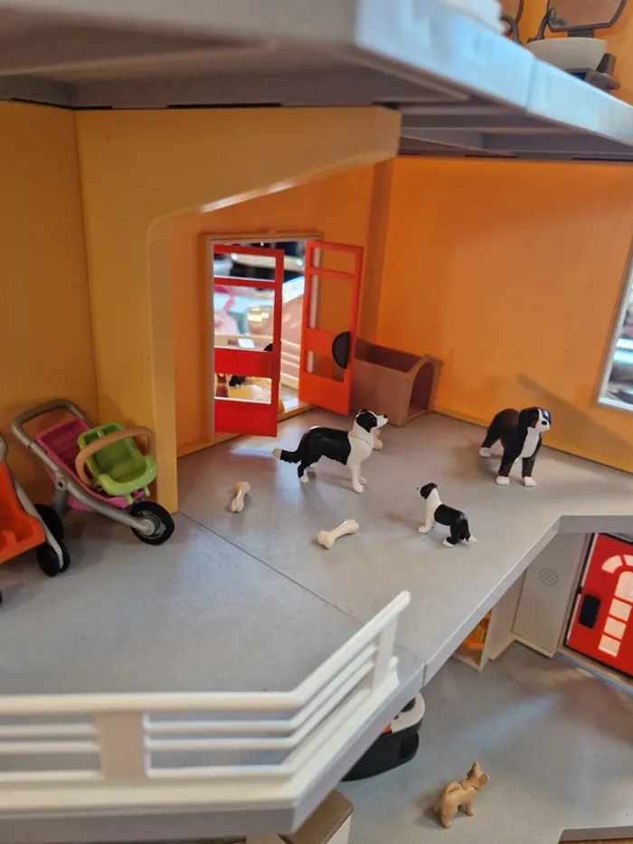 Maison playmobil 3 étages - photo numéro 10