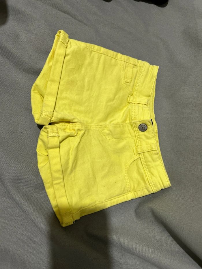 Short jeans