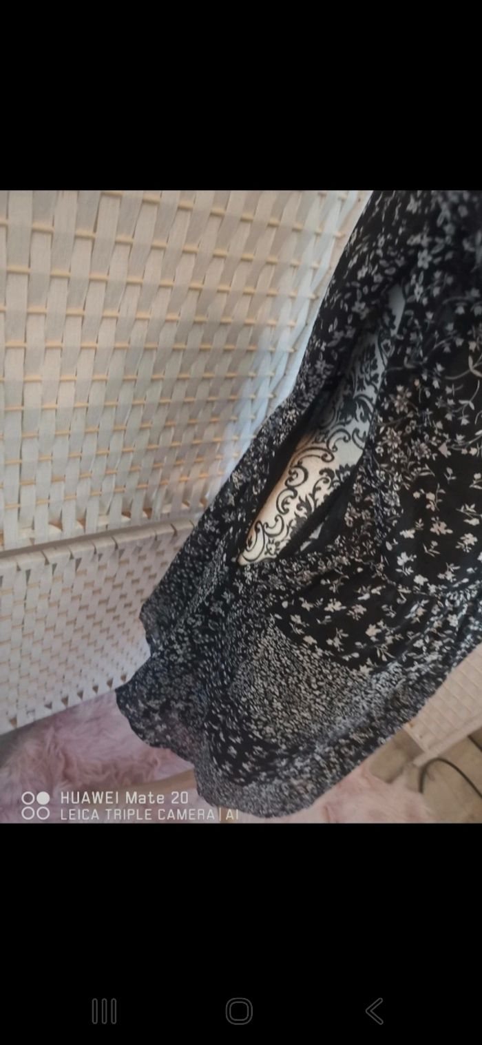 💕Jolie Robe Fleurie Noire & Blanche Bizzbee -femme Taille S /36  💕 - photo numéro 6