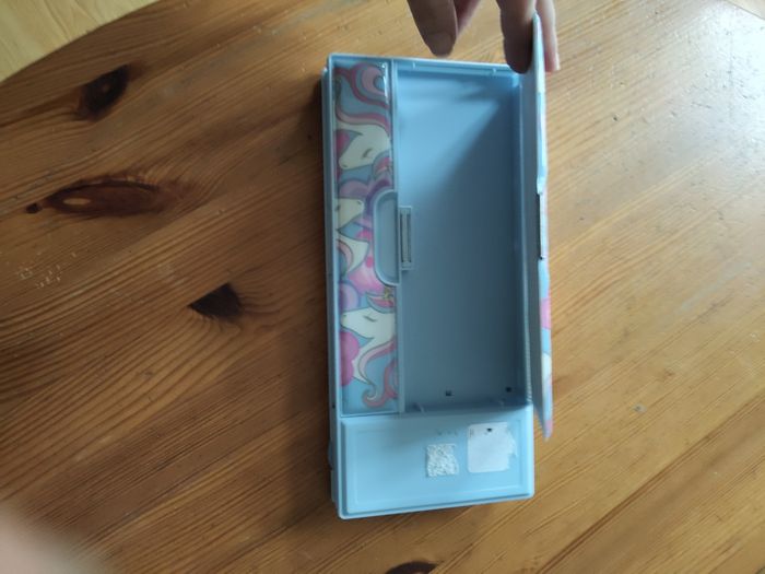 Lot thème licorne réveil, boîte à bijoux musical, sac, réveil, plumier - photo numéro 6