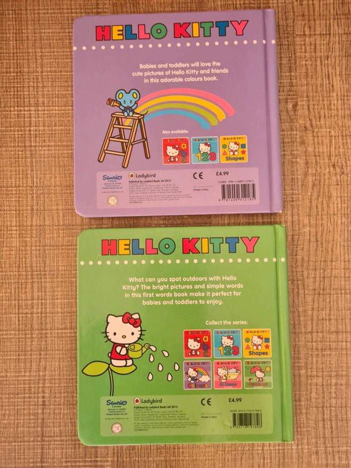 Lot de 2 Hello Kitty en anglais TBE - photo numéro 2