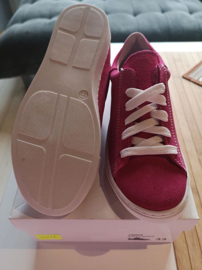 Chaussure lacet fille neuve T33 - photo numéro 3