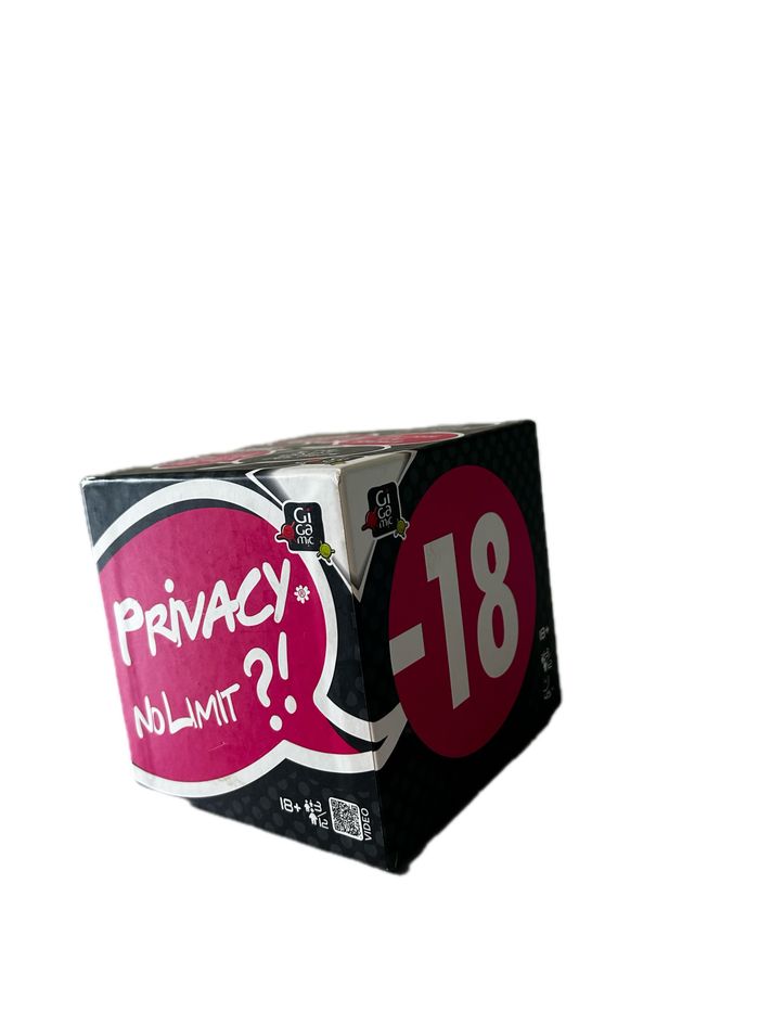 Jeux de société adulte « privacy no limit »