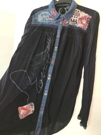Chemise desigual noire à motifs