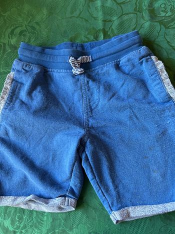 Short bleu 7 ans