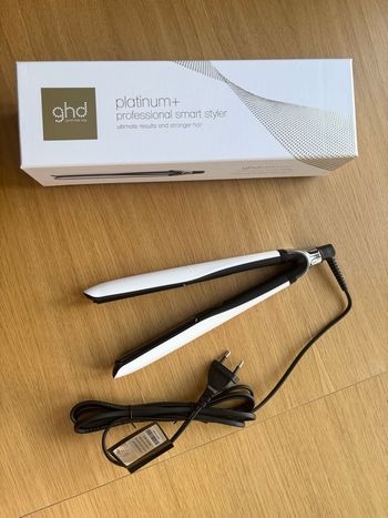 Lisseur cheveux GHD Platinum + Blanc