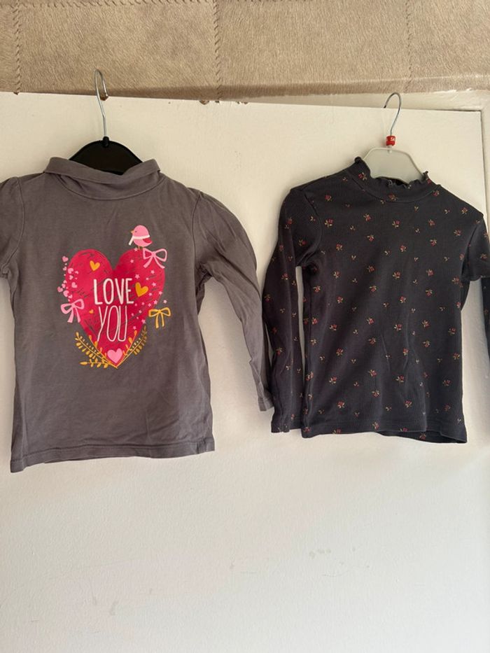 2 tshirts fille