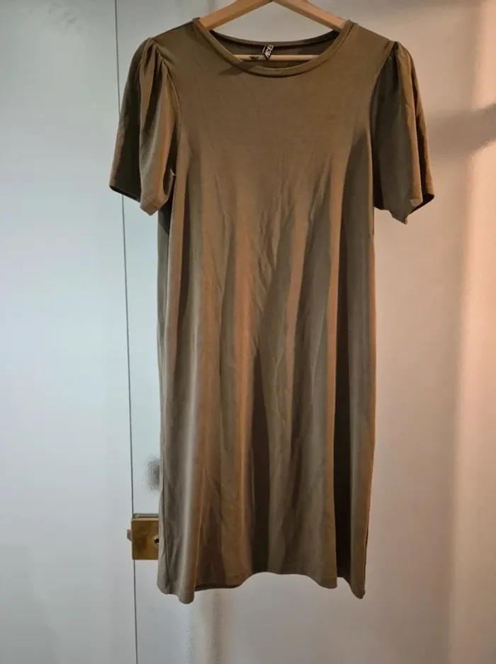 Robe courte tshirt kaki