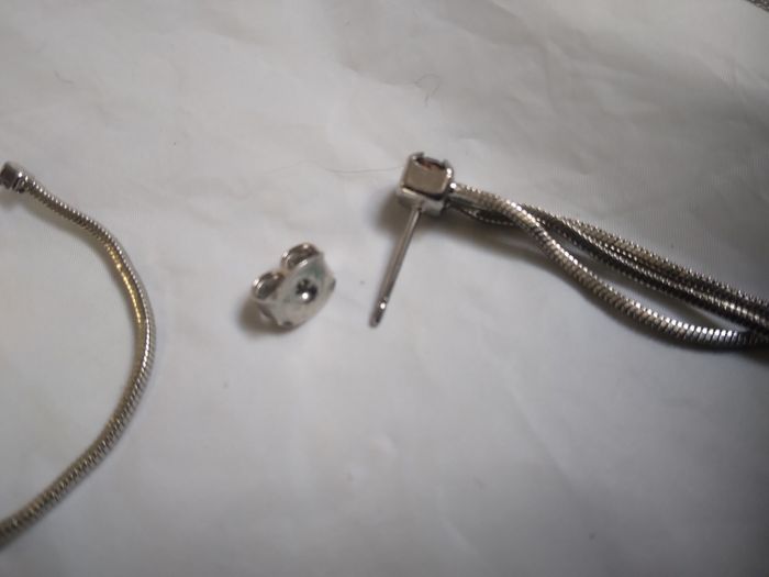 Boucle d'oreilles tombante - photo numéro 8