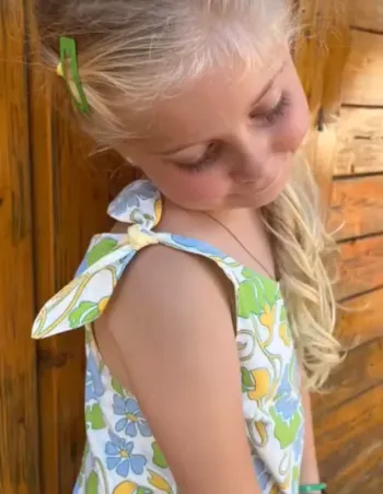 7 ans - robe vintage jaune et verte/bleu
