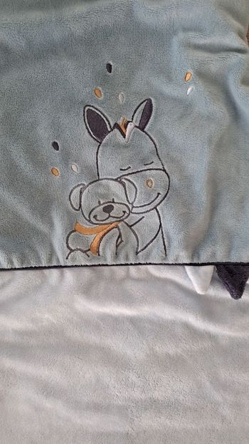 Lot de 3 gigoteuses 0-6 mois comme neuves