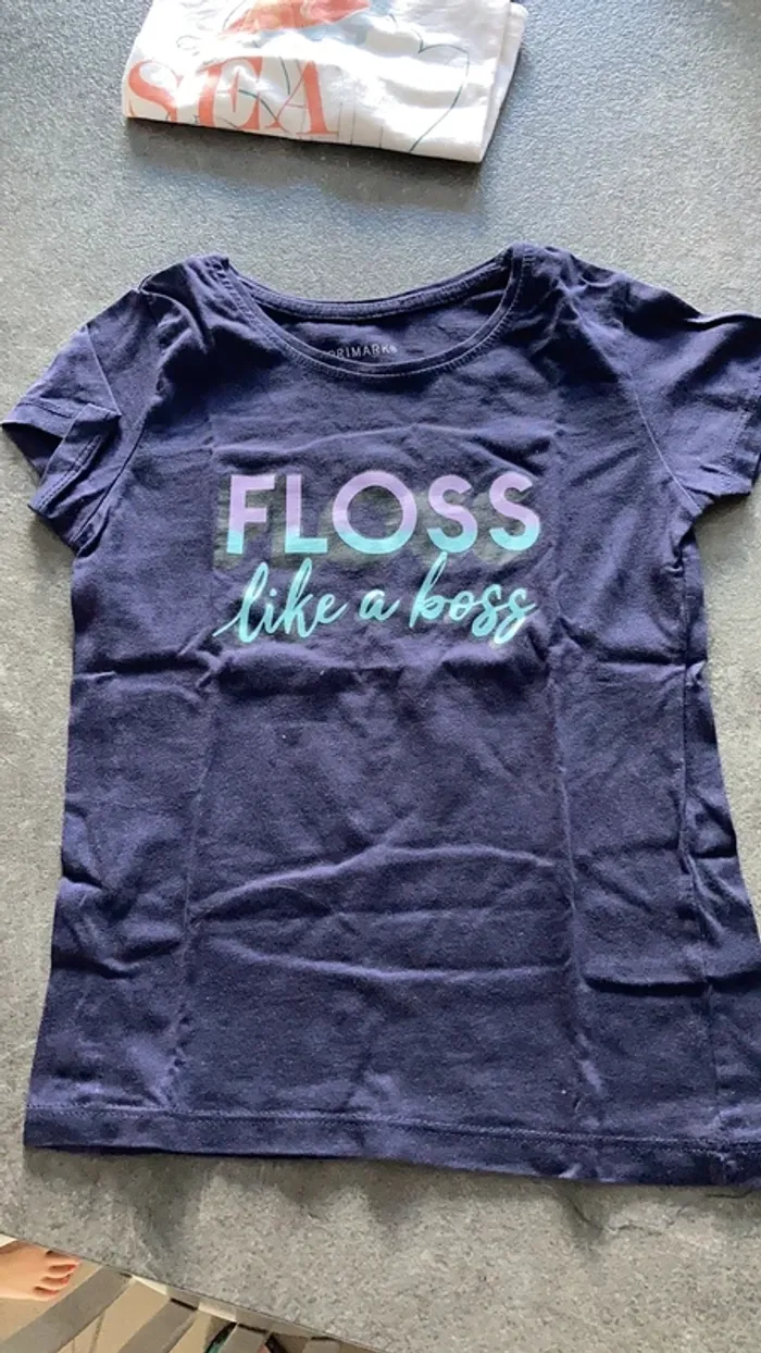 Lot tee-shirts fille 4 5 ans - photo numéro 2