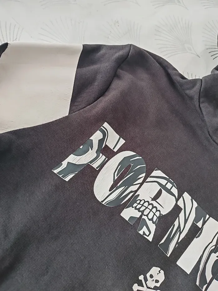 Lot 5 sweats 12 ans - photo numéro 5