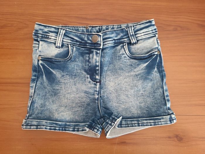 Short jeans délavé