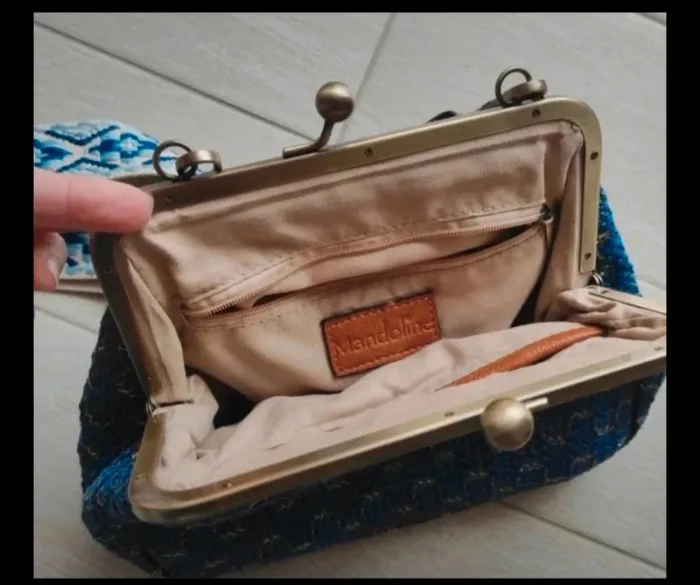 Mandoline sac à bandoulière très bon état - photo numéro 2