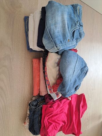 Lot pantalons d'été, jupes et robes