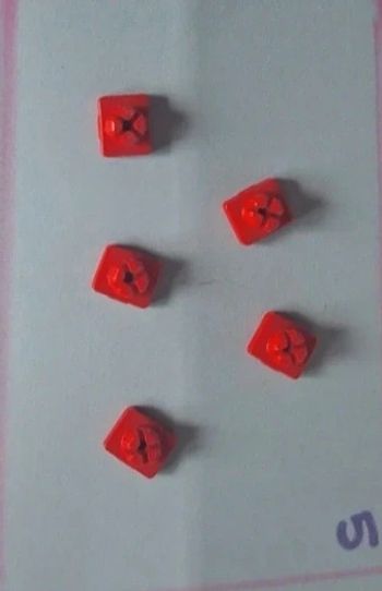 5 clip rouge connecteur system X  accroche mur zoo maison chateau