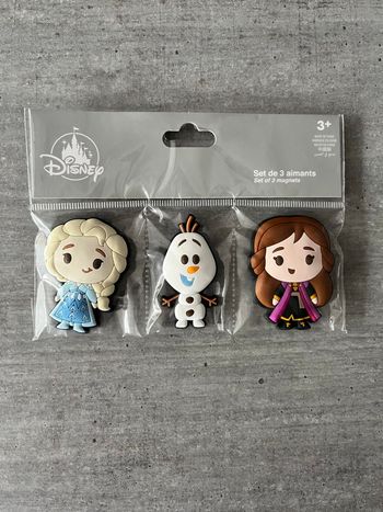 Lot 3 aimants la reine des neiges Disneyland Paris