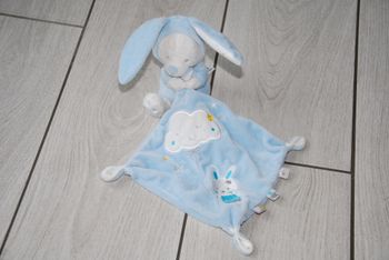 doudou ours lapin bleu mouchoir Etoile max et sax