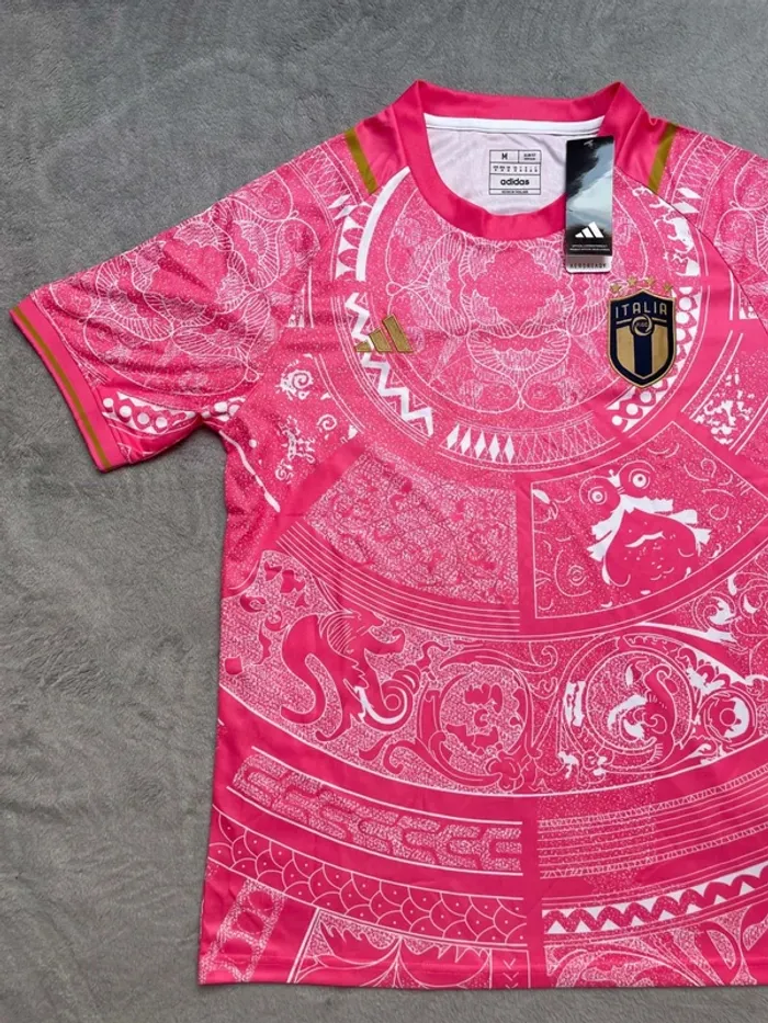 Maillot concept foot Italie rose édition Baroque taille M - photo numéro 2