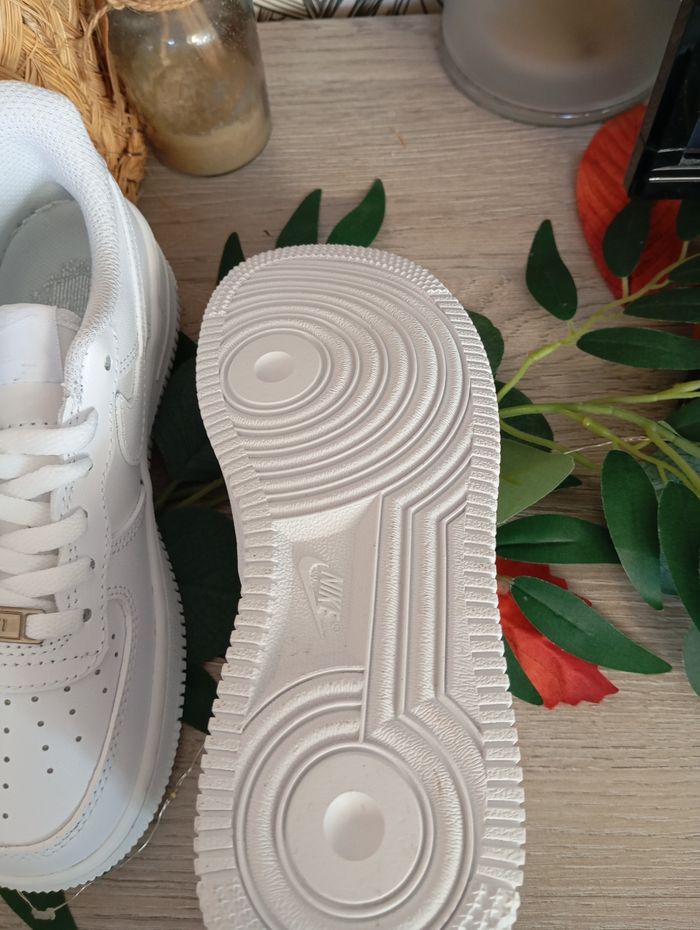 T: 33 ,Nike Air force one - photo numéro 3
