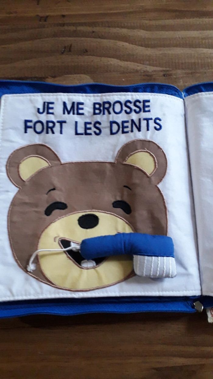 Magnifique livre bébé en tissu et broderie de qualité - photo numéro 5